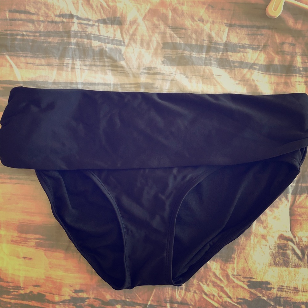 Maternity swim bottoms